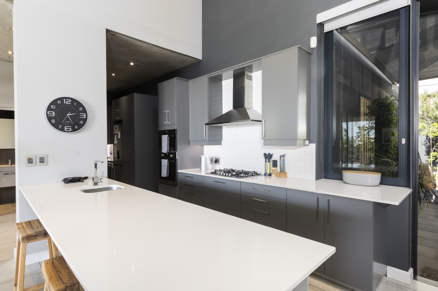 3 Bedroom Property for Sale in Heldervue Western Cape